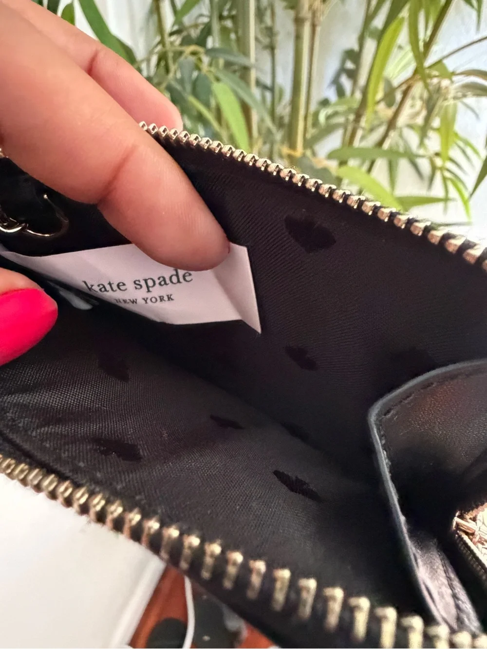 KATE SPADE Black Pebbled Leather Wristlet Zipper Card Gold Logo NWOT - Picture 5 of 5